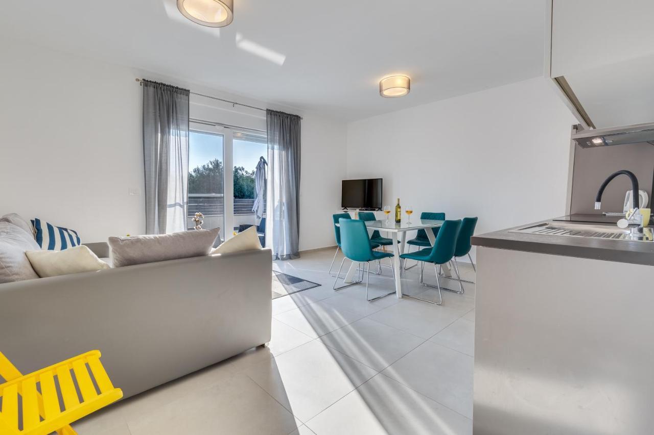 Apartments Evita Бибинє Екстер'єр фото