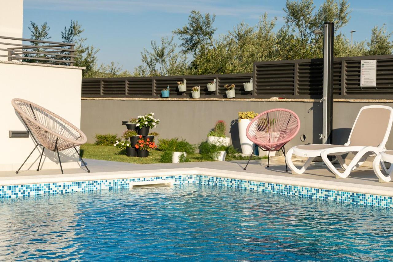Apartments Evita Бибинє Екстер'єр фото