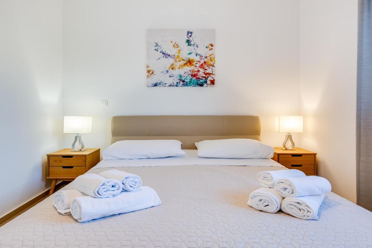 Apartments Evita Бибинє Екстер'єр фото
