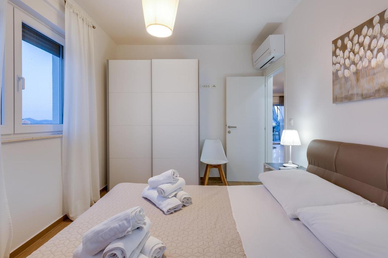 Apartments Evita Бибинє Екстер'єр фото