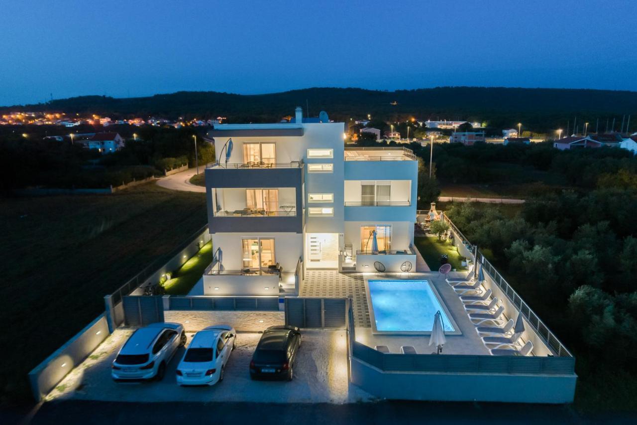 Apartments Evita Бибинє Екстер'єр фото