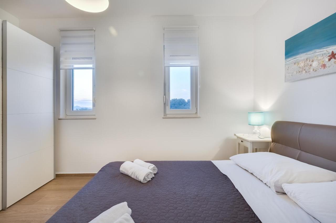 Apartments Evita Бибинє Екстер'єр фото