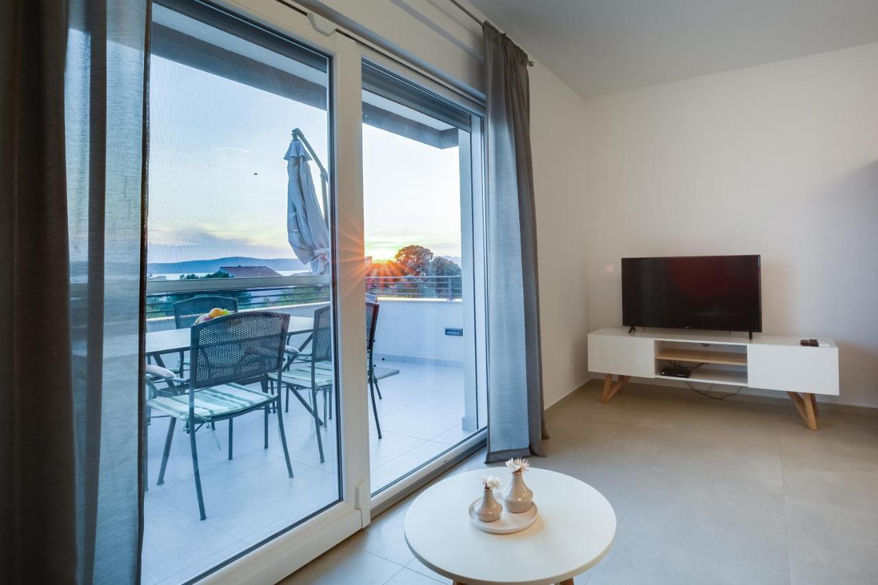 Apartments Evita Бибинє Екстер'єр фото
