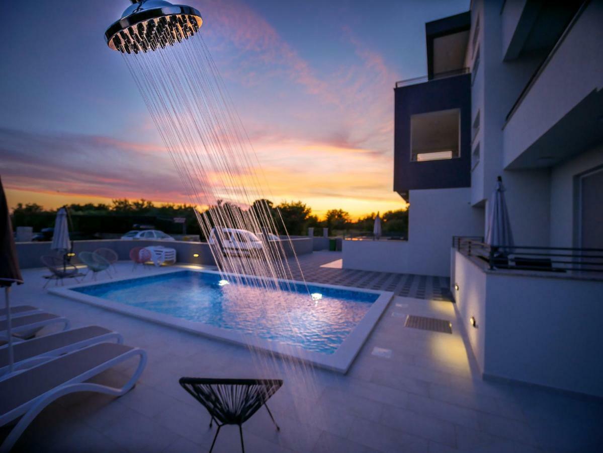 Apartments Evita Бибинє Екстер'єр фото